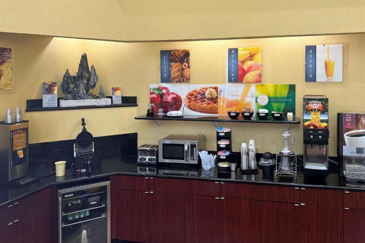Quality Inn & Suites Cypress Ngoại thất bức ảnh